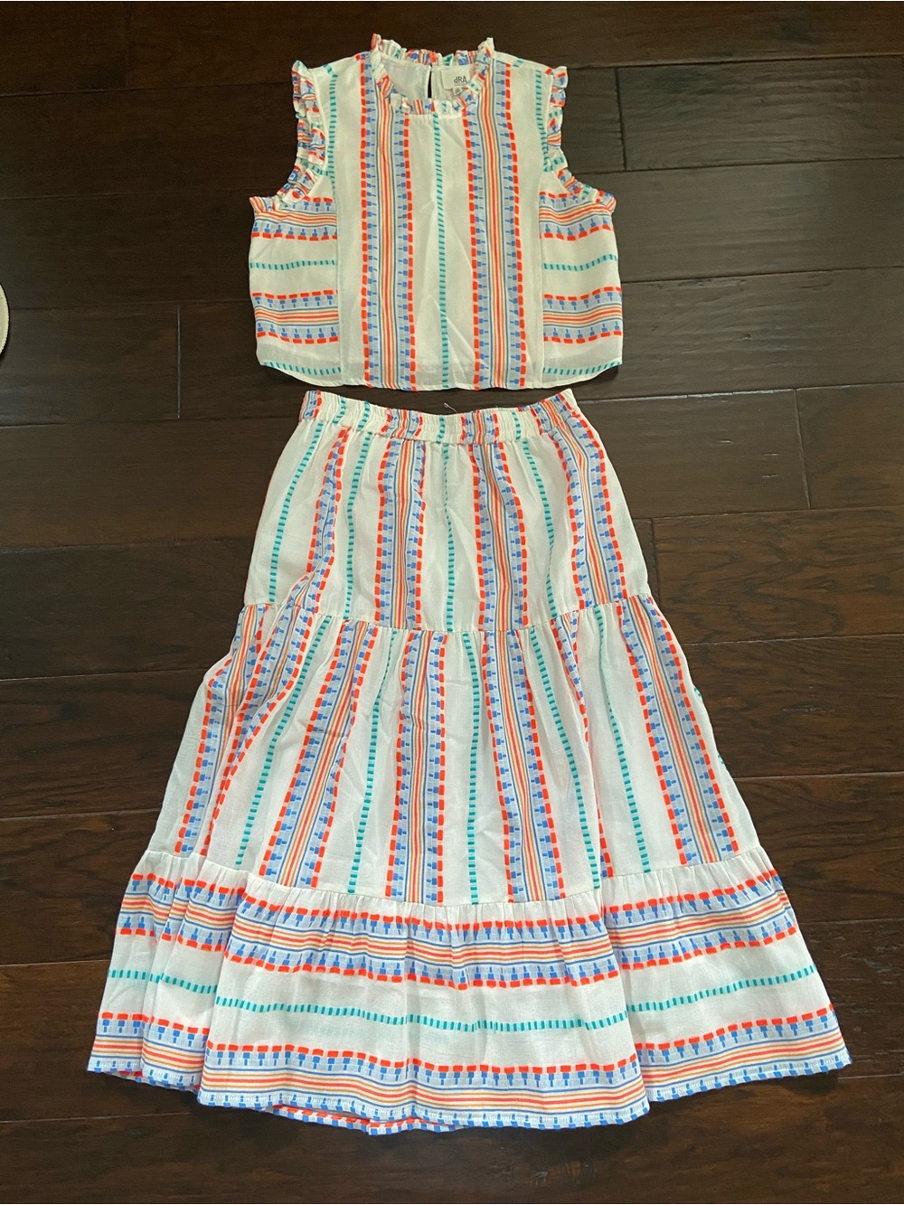 dRA Los Angeles Multicolor Striped Gauze Top and skirt